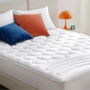 Bedsure Full Size Mattress Pad - Quilted Fitted White 54” x 75”